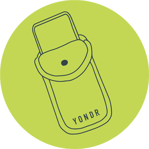 putting phone into yondr pouch